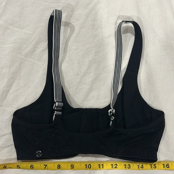 Lululemon underwire mesh bra size XS - Picture 5 of 6